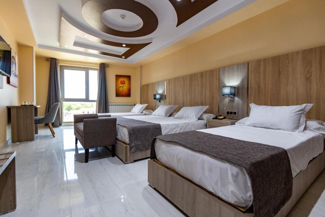 Hotel Zinou Zm الجزائر العاصمة المظهر الخارجي الصورة