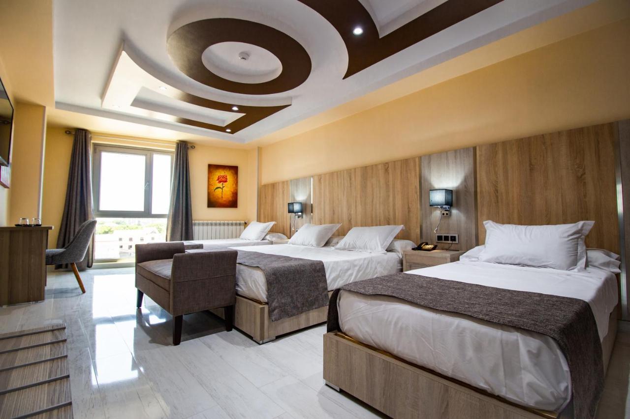 Hotel Zinou Zm الجزائر العاصمة المظهر الخارجي الصورة
